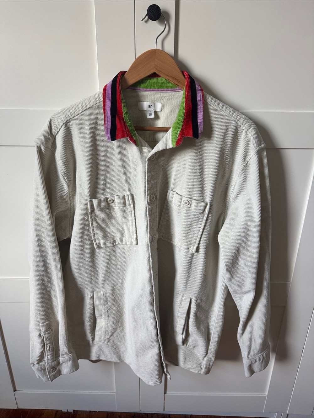 BP Off-White Lightweight Jacket with Multicolor Stripe Collar